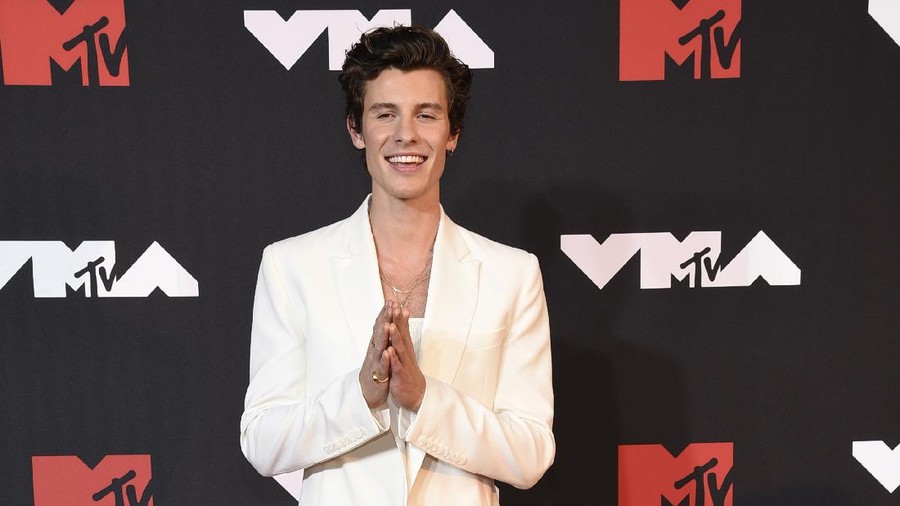 Artis Berbusana Terbaik di MTV Video Music Awards 2021 Lil Nas X arrives at the MTV Video Music Awards at Barclays Center on Sunday, Sept. 12, 2021, in New York. (Photo by Evan Agostini/Invision/AP)