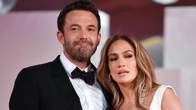 Jennifer Lopez dan Ben Affleck Pamer Kemesraan Jelang Valentine