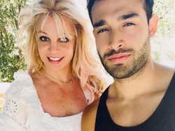 Britney Spears Umumkan Kehamilannya