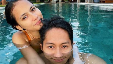 img-title Pevita Pearce Ulang Tahun, Kekasih Santai Bongkar Aib yang Memalukan