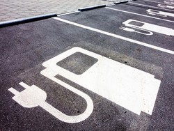 Jangan Sampai Efek Samping Subsidi Mobil Listrik di Thailand Menular ke RI