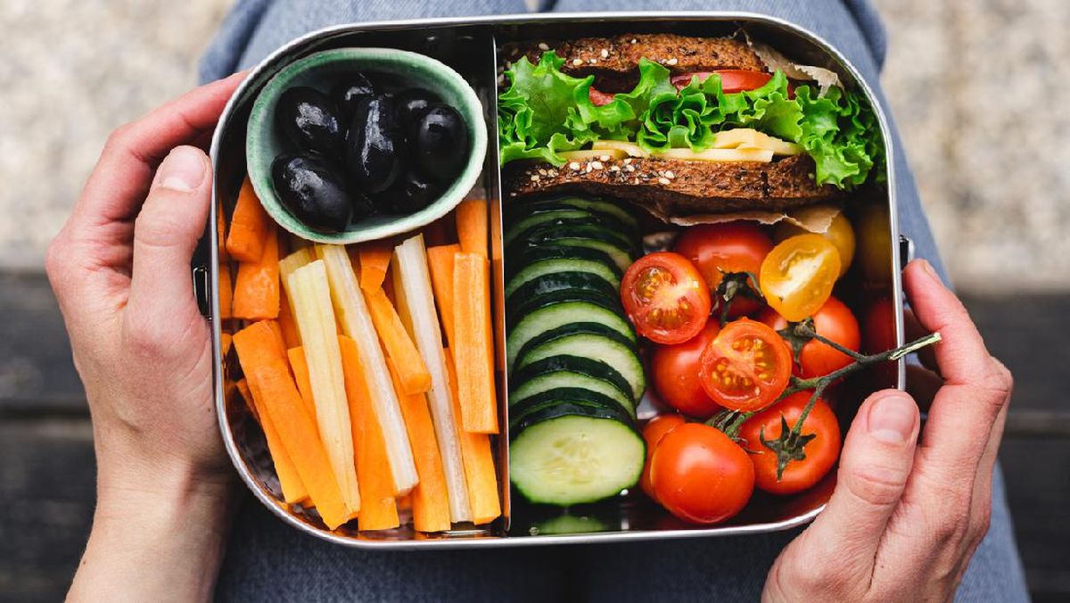 Antisipasi Kelaparan, Ini 9 Ide Bekal Makanan saat Perjalanan Mudik