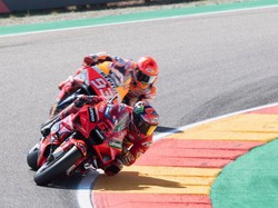 Habis Duel Sengit, Marc Marquez Bilang Bagnaia Mirip Dovizioso
