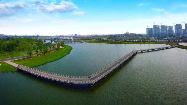 Tak Kunjung Dapat Apartemen, Pembeli Meikarta Minta Tolong ke DPR Pembeli apartemen Meikarta meminta tolong ke DPR untuk dipertemukan dengan pengembang Mahkota Sentosa Utama karena hingga kini belum menerima haknya.