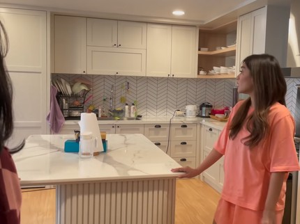 7 Potret Rumah Baru Tarra Budiman dan Istri Tajirnya, Ada Spot Khusus Kerupuk