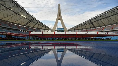 China memberikan stadion senilai setara US$2,1 triliun kepada Kamboja. Menpar Kamboja, Thong Khon, mengatakan, proyek ini merupakan hibah terbesar China.