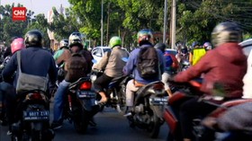 VIDEO: Pemberlakuan PPKM Level 3 Bikin Jakarta Kembali Macet