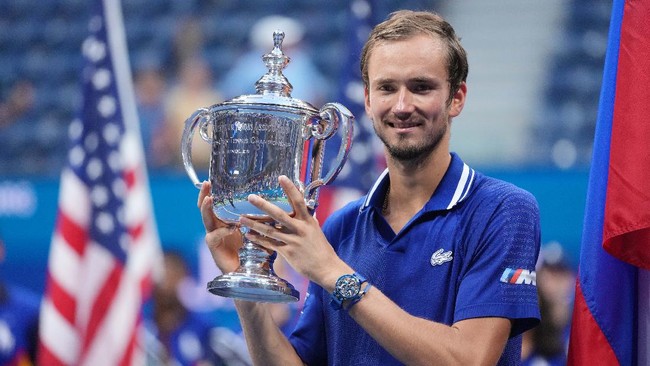 Petenis asal Rusia, Daniil Medvedev berhasil menjadi juara US Open 2021 usai mengalahkan Novak Djokovic di final.