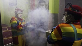 FOTO: Badut Malaysia Pembasmi Covid-19