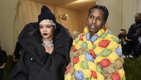 Ayah Berharap Rihanna Segera Menikah