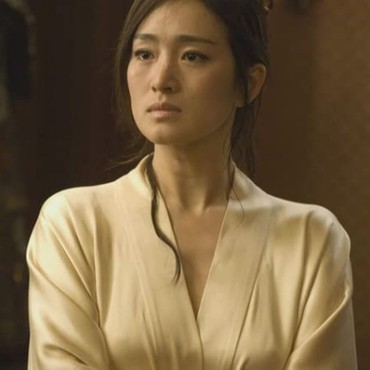 Kisah Gong Li yang Terjerat Isu Selingkuh hingga Masuk Daftar Hitam China