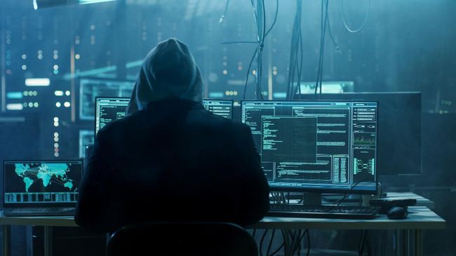 Hacker bernama ChinaDan mengklaim meretas 1 juta data warga China dari kepolisian Shanghai dan menjualnya di dark web.