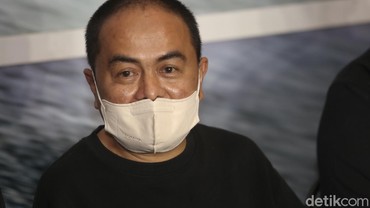 img-title Diserang Isu Seks Menyimpang, Ayah Taqy Malik Minta Pembuktian