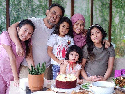 Anak Meisya Siregar Nangis Saat Tutup Telepon Sang Ayah, Menyesal Gara-gara Hal Ini