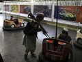 FOTO: Ceria Tentara Taliban Pelesiran di Taman Hiburan Kabul