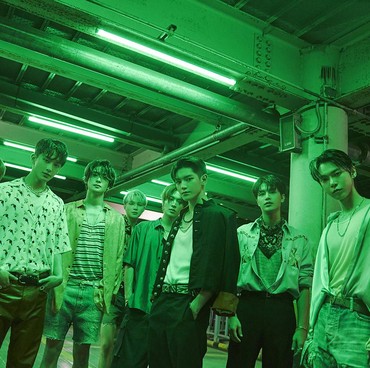 Lirik Lagu Terjemahan Sticker - NCT 127