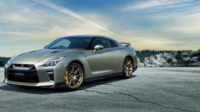 CEO Nissan Makoto Uchida mengatakan pihaknya sedang melihat bagaimana melakukan elektrifikasi pada mobil sport utama GT-R.