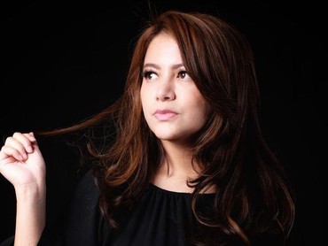 img-title Wina Natalia Ungkap Lagu Ciptaan Anaknya yang Berkebutuhan Khusus