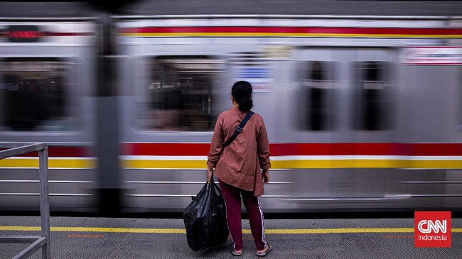 Sejumlah pelonggaran juga diberlakukan dalam PPKM Jawa-Bali kali ini. Misalnya, perkantoran sektor nonesensial di level 3 boleh beroperasi 25 persen.