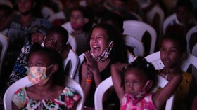 FOTO: Keriaan Bocah Rio de Janiero Nobar Film
