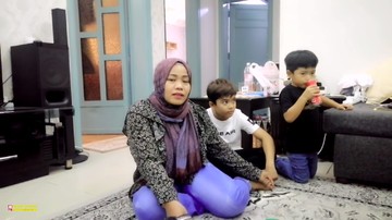 FAREED BAYAR UANG SEKOLAH SENDIRI