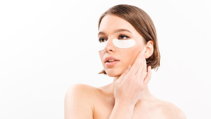 BeauPicks: 3 Rekomendasi Eye Cream Lokal Terbaik di Bawah Rp50 Ribu, Kandungannya Nggak Kalah dari yang Mahal Lho!