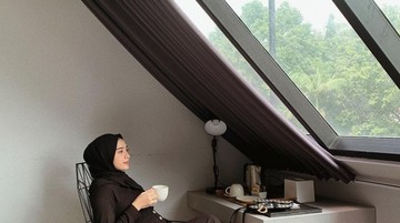 DESAIN RUMAH 2 LANTAI MINIMALIS MODERN: ATAP TRANSPARAN