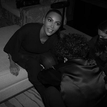 Kejar Kebahagiaan Lahir-Batin, Alasan Kim Kardashian Cerai dari Kanye West