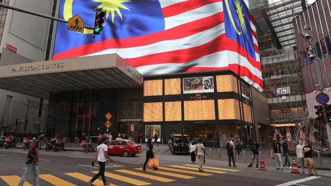 Malaysia Ajukan Bahasa Melayu Jadi Bahasa ASEAN PM Ismail Sabri mengatakan ia bakal mendiskusikan usulan menjadikan bahasa Melayu sebagai bahasa kedua dengan pemimpin negara ASEAN lain.