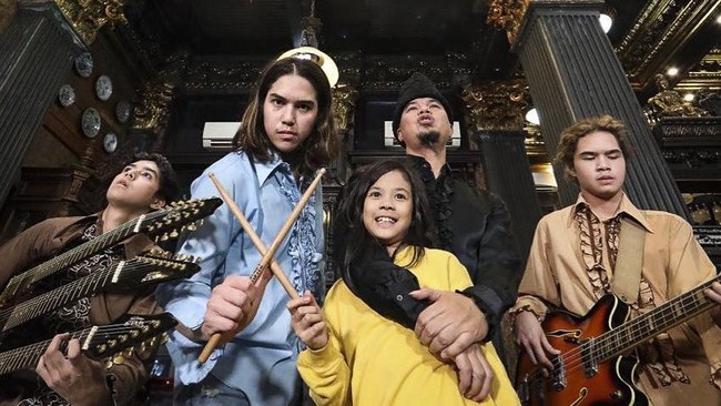 Kuasa hukum Ahmad Dhani, Ali Lubis mengatakan, kabar yang menyebutkan bahwa Ahmad Dhani tidak karantina sepulang dari Turki tidak benar.