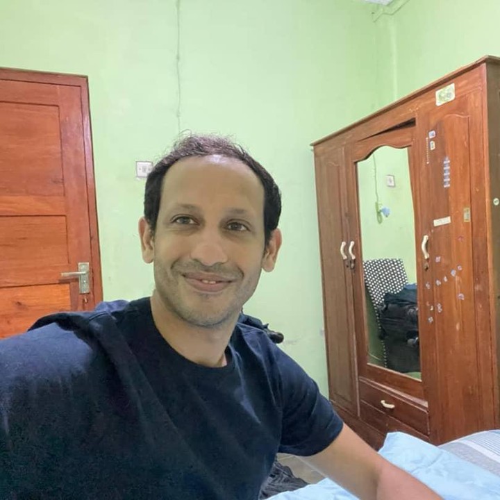 <p>Eks bos Gojek itu pun meminta izin untuk menginap di kediaman keluarga Ibu Nuri sekaligus ingin tahu suka dan duka sebagai seorang guru. Kesempatan tersebut juga dimanfaatkan untuk bertukar pikiran tentang Guru Penggerak. (Foto: Instagram @nadiemmakarim)</p>