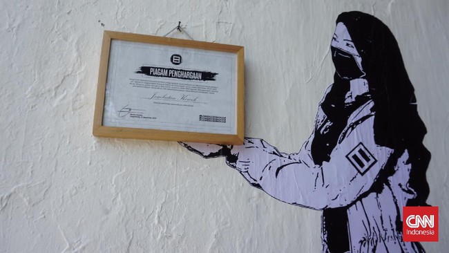 Para pemenang dibagi dalam 14 kategori berbeda, misalnya mural Paling Nyentil, Paling Mengusik hingga Paling Keras Kepala.