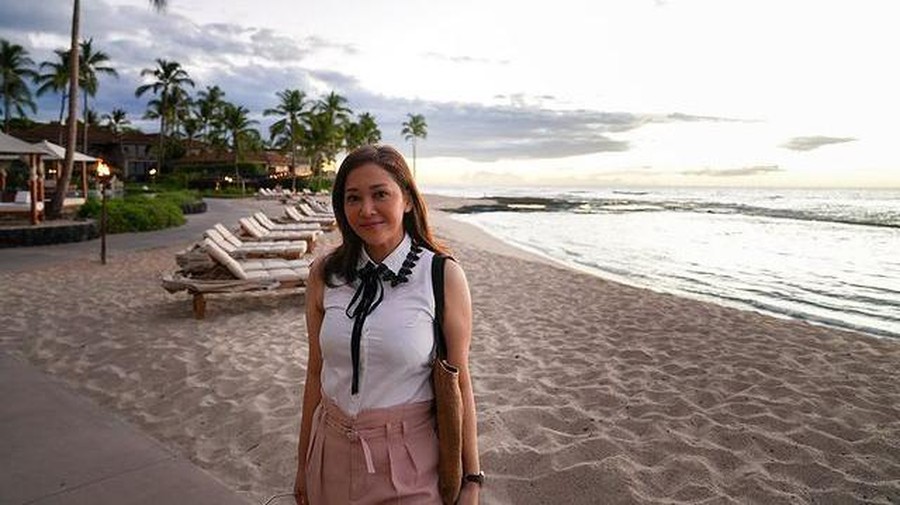 Potret Liburan Mewah Maia Estianty dan Irwan Mussry di Hawaii Maia Estianty dan suaminya Irwan Mussry tengah menikmati waktu liburan sambil bulan madu di Hawaii. Yuk intip potretnya!