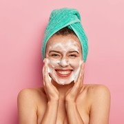 Rekomendasi Makeup Remover untuk Bersihkan Simple Makeup Dalam Satu Tahap, Dijamin Bersih dan Nggak Ribet!