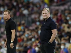Soccer Football - Champions League - Group E - FC Barcelona vs Bayern Munich - Camp Nou, Barcelona, Spain - September 14, 2021 FC Barcelona coach Ronald Koeman REUTERS/Albert Gea