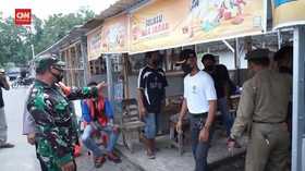 VIDEO: Petugas Jemput Warga Yang Belum Divaksin