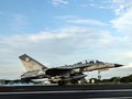 FOTO: Uji Skill Edan Jet Tempur Taiwan Beraksi di Jalan Raya