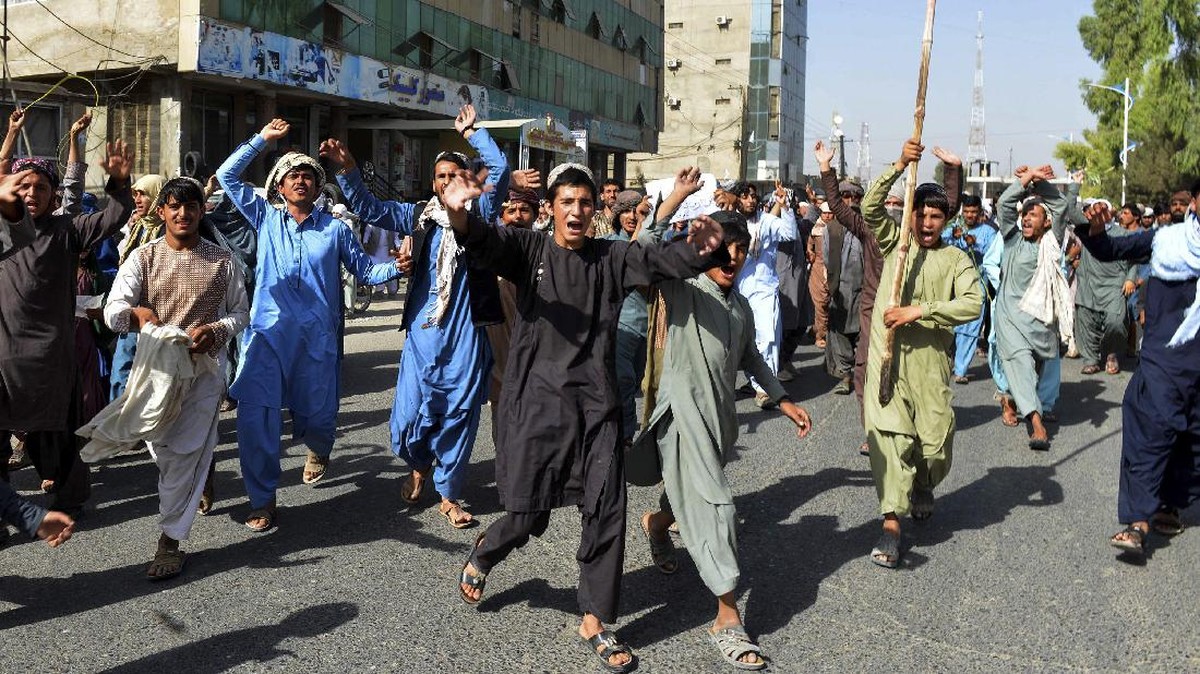FOTO: Ribuan Warga Kandahar Demo Ogah Diusir Taliban