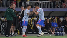 Wajah Kesal Ronaldo Diganti Solskjaer saat Man Utd Kalah