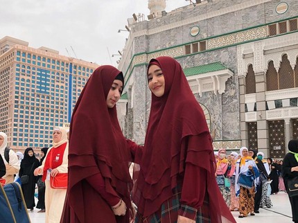 Seperti Kembar, Intip 7 Potret Cindy Fatikasari dan Putrinya yang Jadi Artis Sinetron