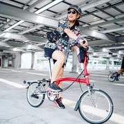 Sebelum Harga Brompton Hancur-hancuran, 5 Artis Perempuan Ini Diketahui Punya Sepeda Tersebut