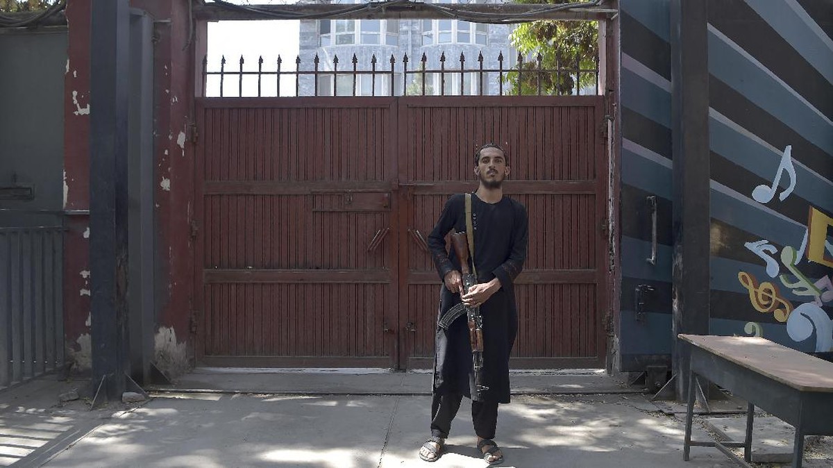 FOTO : Senyap Musik di Bawah Ketiak Taliban