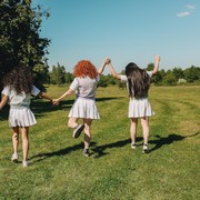 Trik Tampil Sporty Sekaligus Cute dengan Memakai Tennis Skirt! Gampang Banget Ternyata