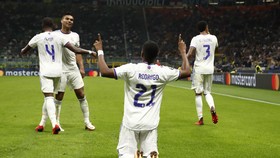 FOTO: Madrid Buat Inter Bertekuk Lutut di Giuseppe Meazza