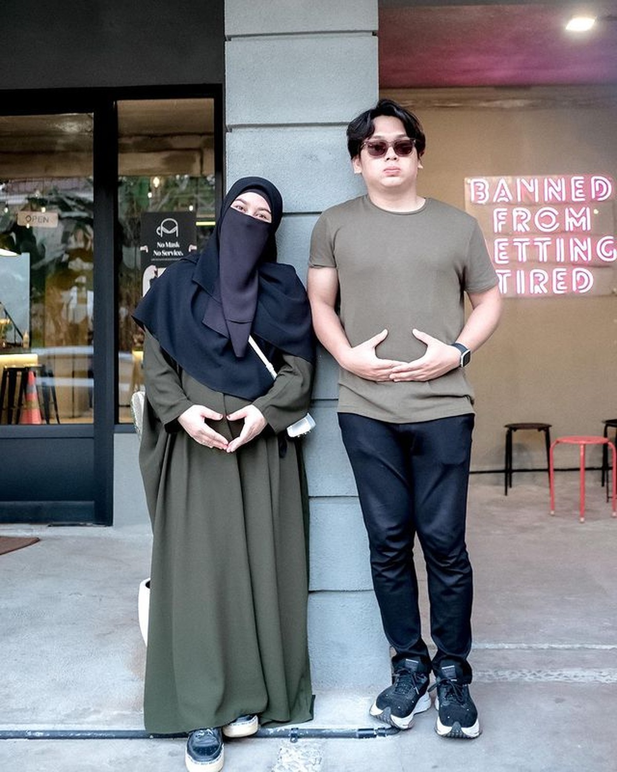 Wardah Maulina sedang hamil tujuh bulan&comma; ia pun kerap berfoto sambil memamerkan baby bumpnya&period; Yuk intip&excl;