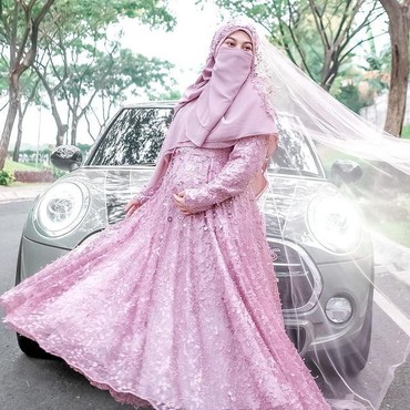 Hamil 7 Bulan, Wardah Maulina Pamer Baby Bump