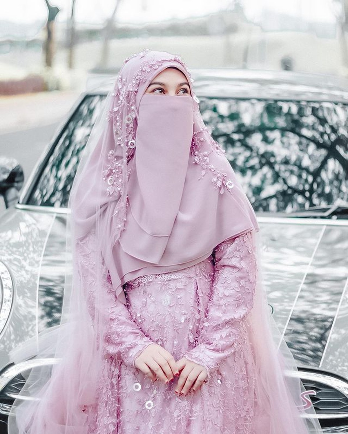 Wardah Maulina sedang hamil tujuh bulan&comma; ia pun kerap berfoto sambil memamerkan baby bumpnya&period; Yuk intip&excl;