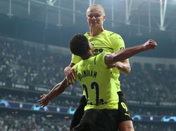 Muuaahh! Kecupan Bellingham kepada Haaland