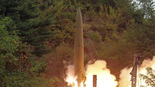 AS menjatuhkan sanksi terhadap sejumlah institusi dan warga Rusia juga yang terlibat dalam program rudal Korea Utara.