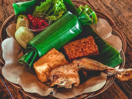 14 Resep Masakan Rumahan untuk Seminggu, Menu Spesial Khas Kota Bandung